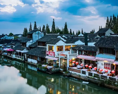 Zhujiajiao Water Town and Shanghai City Private Day Tour